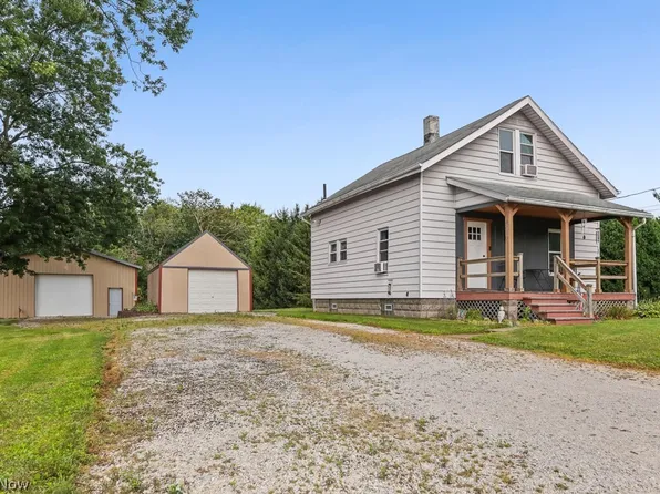 3857 Violand St, Louisville, OH 44641