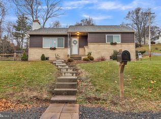 210 N 10th St, Perkasie, PA 18944