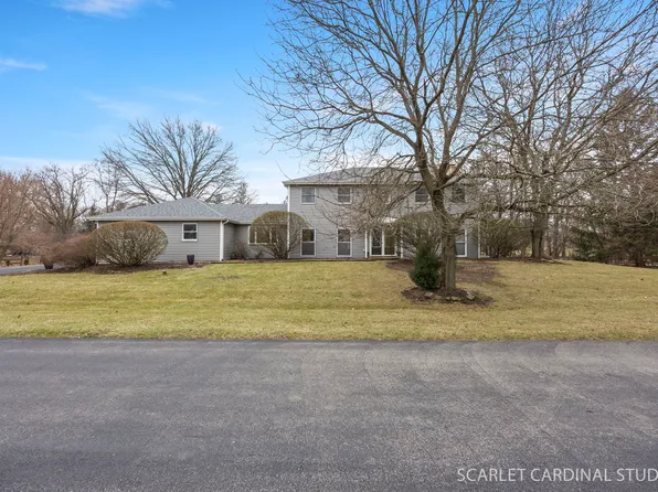 29W509 Point Oak Dr, Warrenville, IL 60555