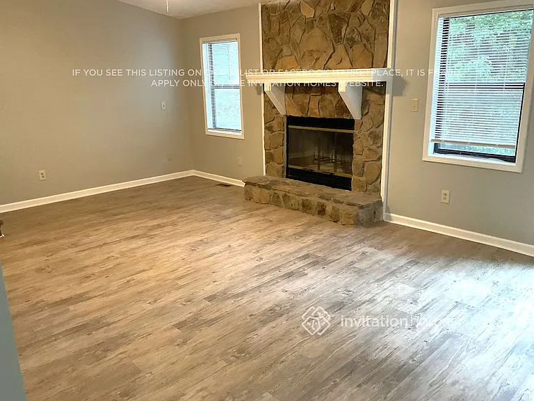 2479 Wood Meadows Dr SW — Photo 2