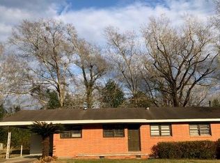 2011 Roebuck St, Dothan, AL 36301