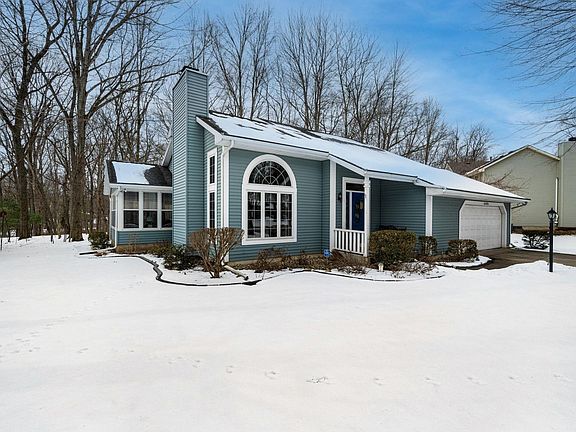 3rd image of 51325 Crooked Oak Dr