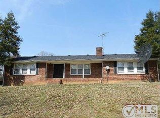 241 N Leath Rd, Portland, TN 37148