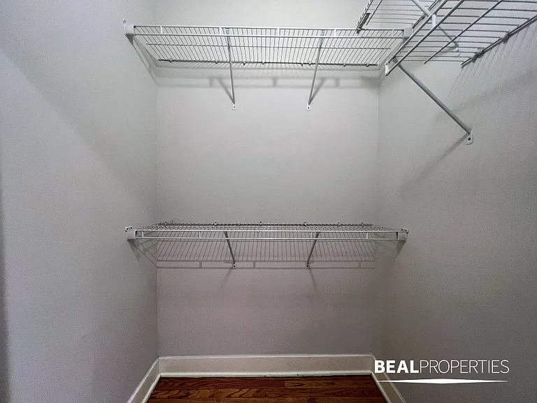 2323 N Rockwell St #B1 — Photo 11