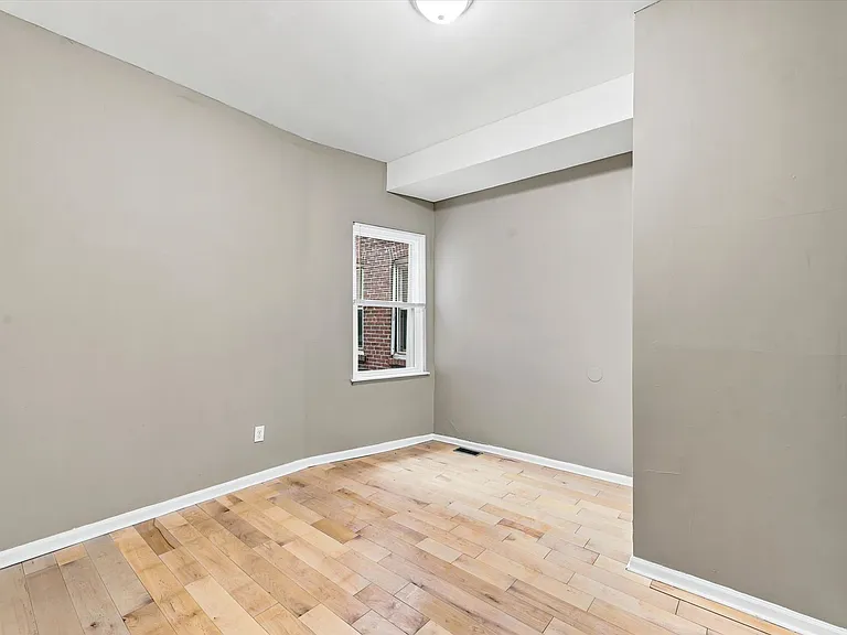 2112 Orthodox St — Photo 9
