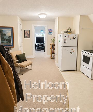 2nd image of 1817 E 1st St Floor 3