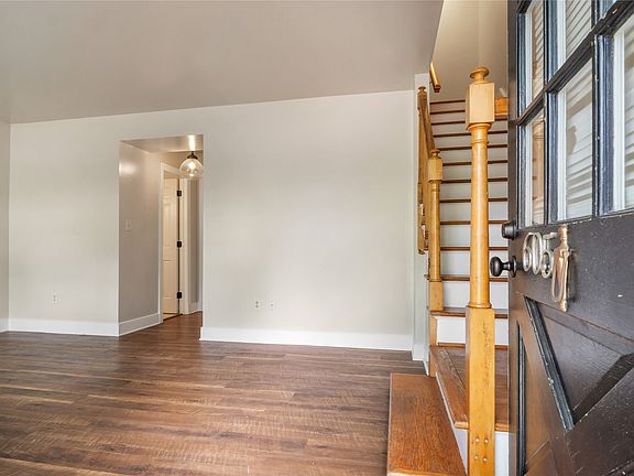 4th image of 605 London Company Way