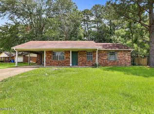 5064 Raintree Dr, Jackson, MS 39272