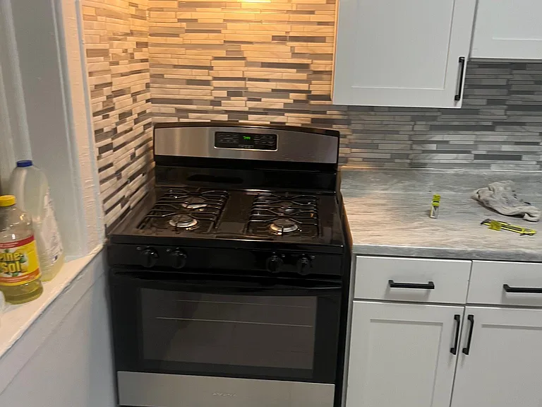 238 Tremont Ave #1 — Photo 4