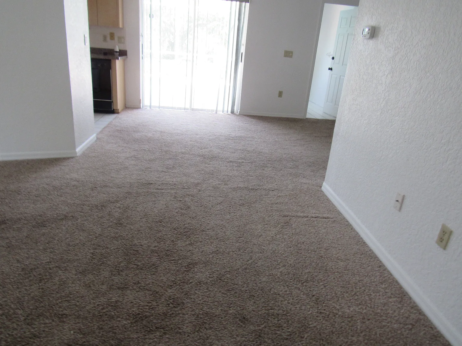 3 bed, 1515 sqft, $1,999 — Photo 4
