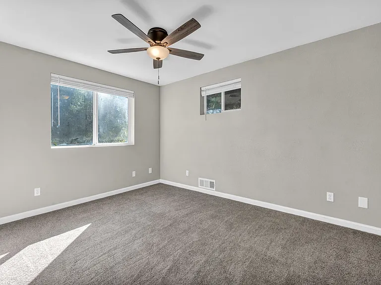 604 Pine St — Photo 41