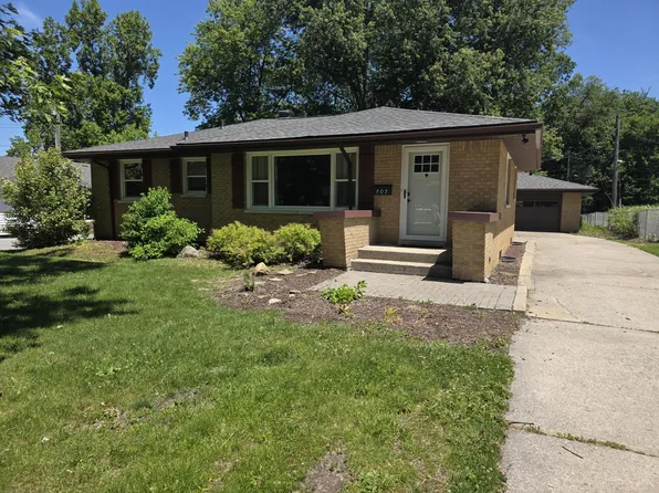 405 Fairview Ave, Crown Point, IN 46307