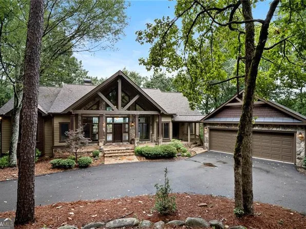 861 Summit Dr E, Jasper, GA 30143