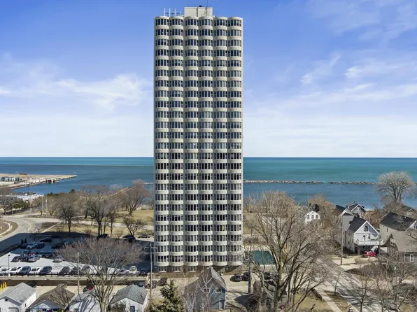 2525 South Shore DRIVE UNIT 18B, Milwaukee, WI 53207