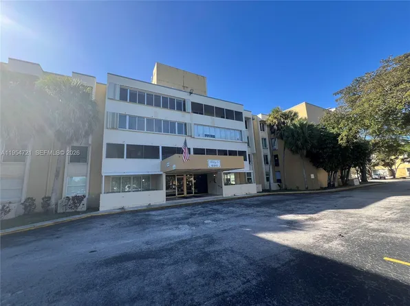 6911 SW 147th Ave APT 1G, Miami, FL 33193