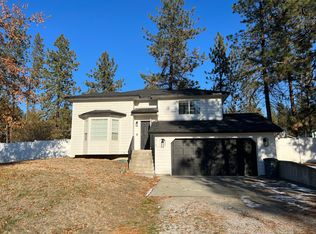 315 E Shore Rd, Nine Mile Falls, WA 99026