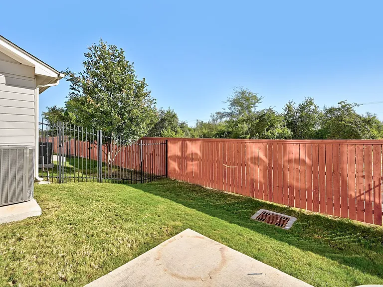 1302 Catalan Rd — Photo 21