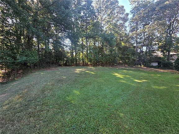 3rd image of 8492 Pineland Dr