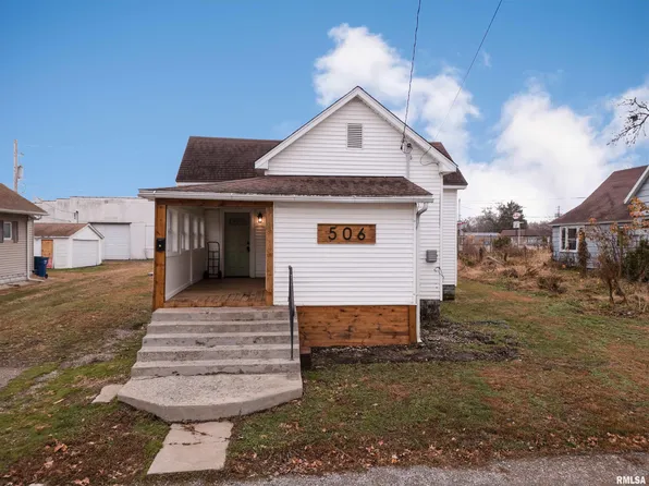 506 W Poplar St, West Frankfort, IL 62896