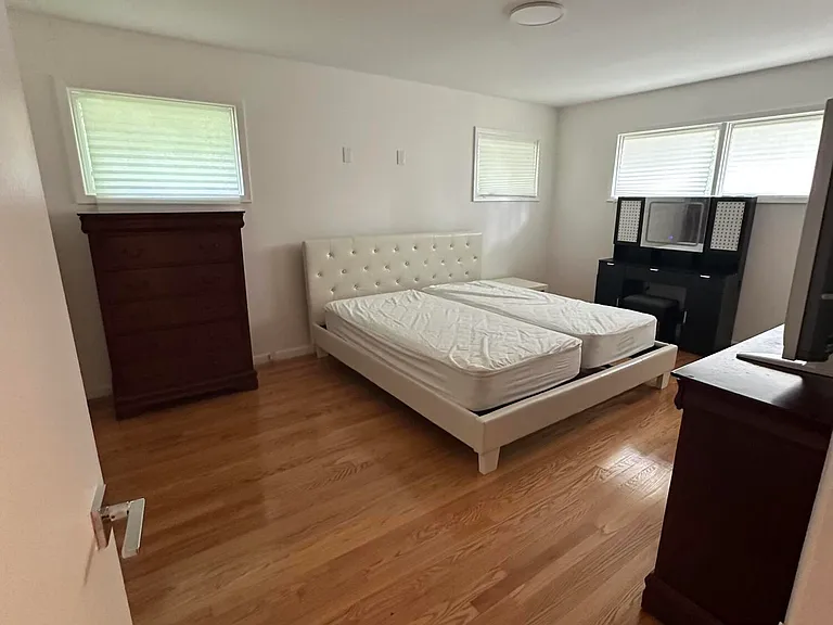 172 Larchwood Ave — Photo 19