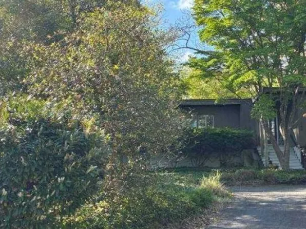 168 Wescott Rd, Princeton, NJ 08540