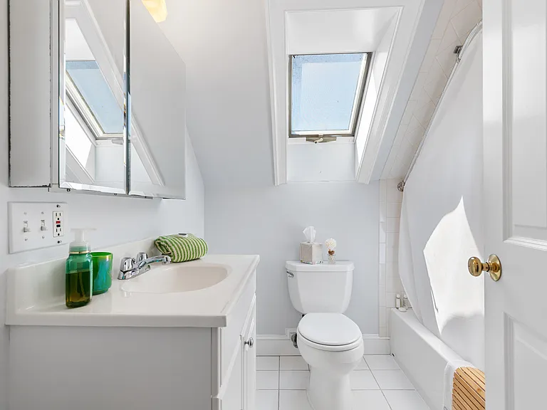 3 Circle St #3 — Photo 17