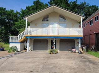 315 Clear Lake Rd, Clear Lake Shores, TX 77565
