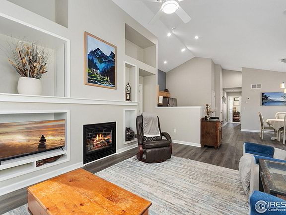 4th image of 4056 Plum Creek Dr
