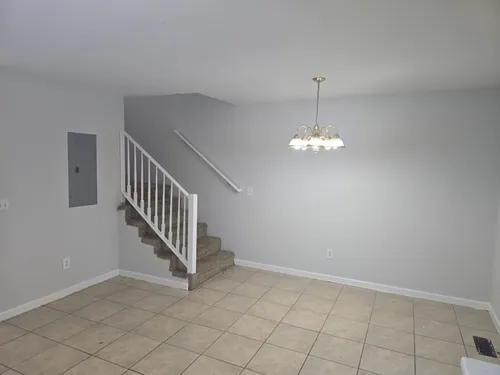 106 Graycliff Ct Photo 1