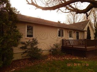 9473 Lamberton Rd, Fredonia, NY 14063