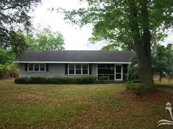 1403 N Howe St, Southport, NC 28461