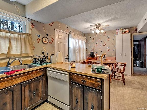 4th image of 2323 Thousand Oaks Dr