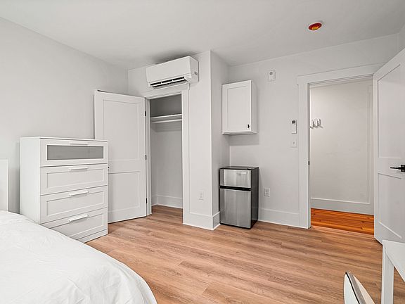 3rd image of 18 Benedict St #5