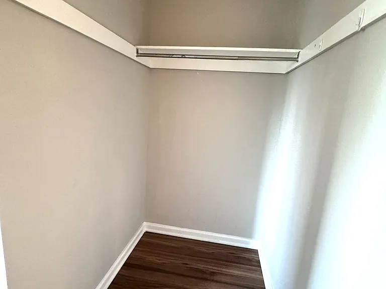 1225 Martha Custis Dr #404 — Photo 8