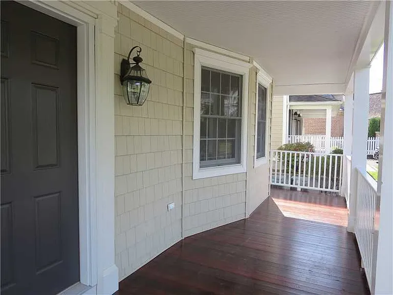 116 E Elm St #A — Photo 2