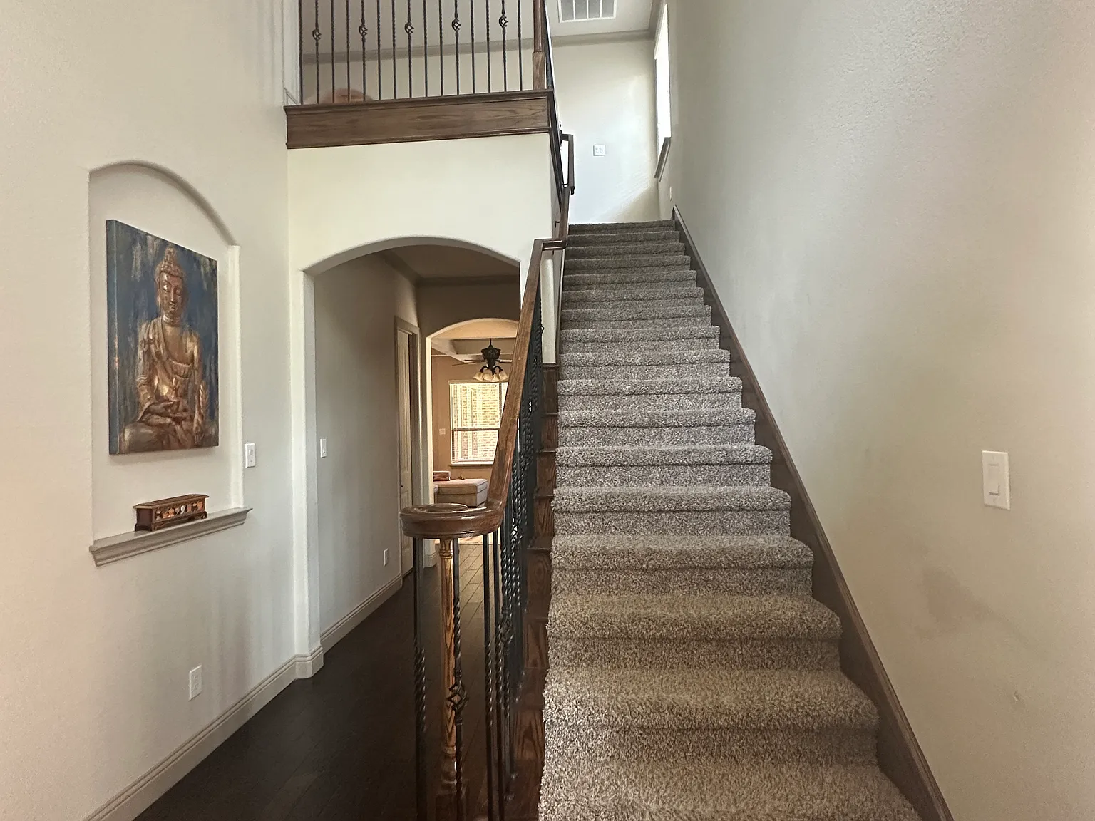 4 bed, 3201 sqft, $3,500 — Photo 4