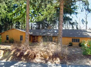 135 Deerhaven Rd, Mahwah, NJ 07430