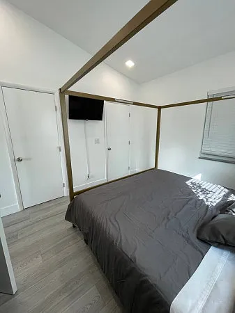 1550 Argyle Dr #4 — Photo 9