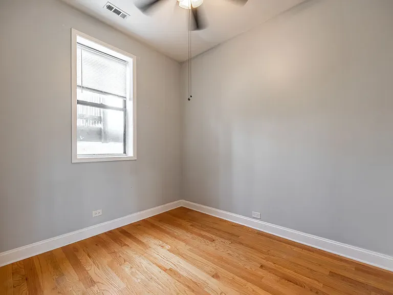 2148 N Milwaukee Ave #3R — Photo 5