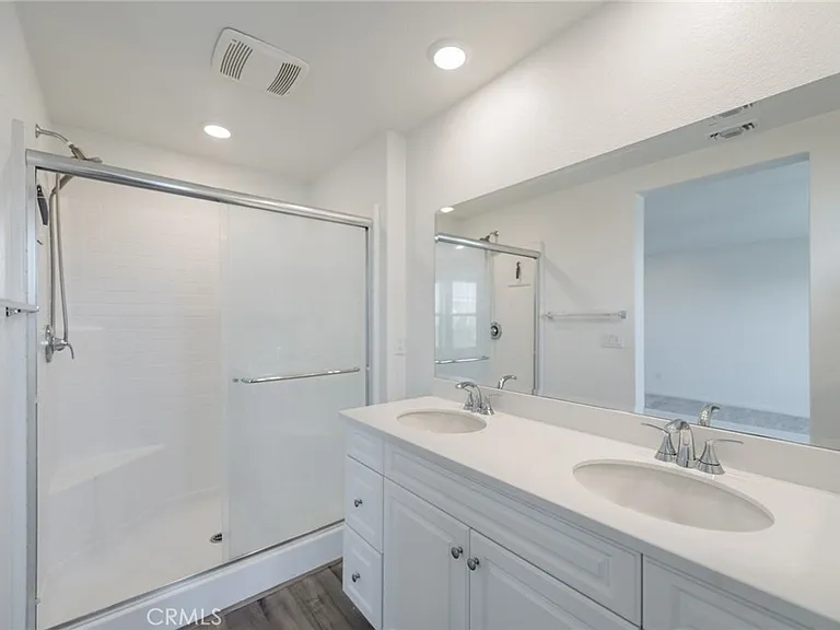 3977 E Huntington St — Photo 17