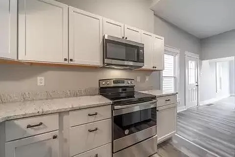 619 Crescent Ave — Photo 2