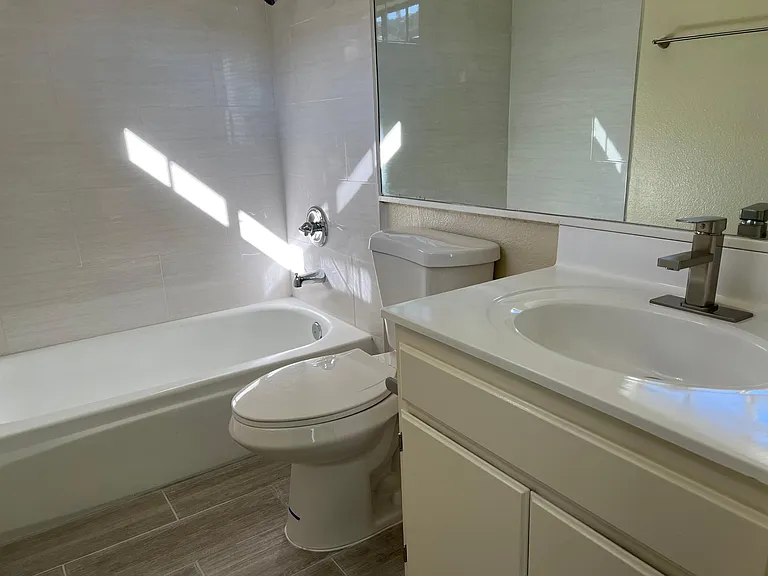 2nd bathroom