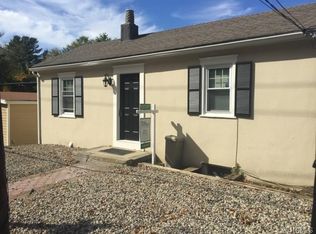 8 Schuman Rd, Millwood, NY 10546