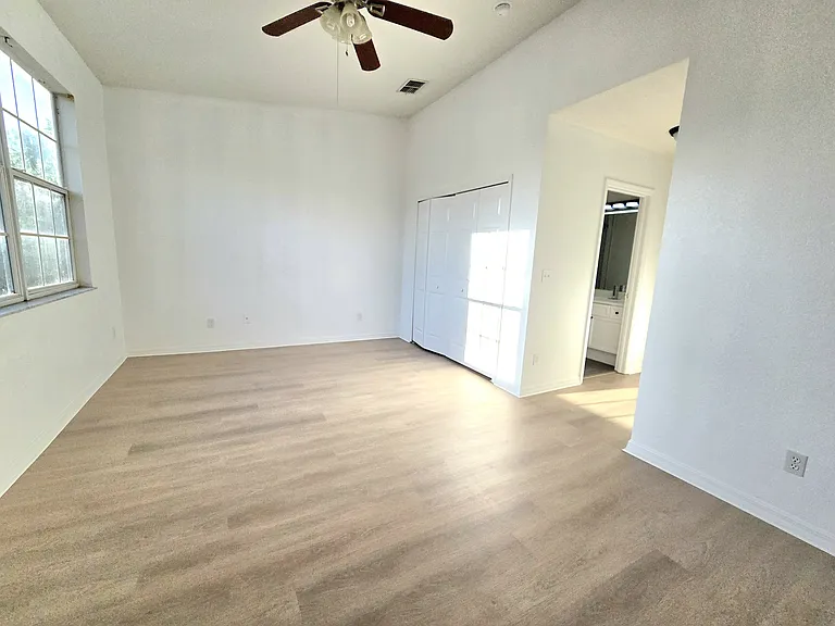 13241 Opal Ct — Photo 33