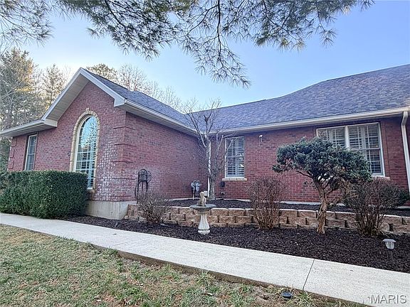 3rd image of 11942 Cedar Side Cir