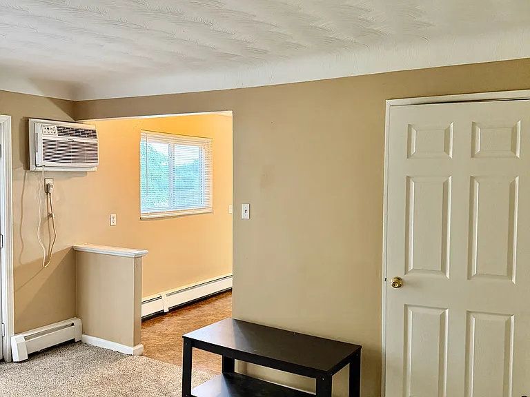 4163 Harrison Ave — Photo 4