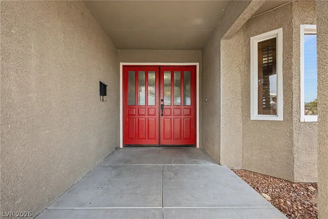 4 bed, 3.0 bath, 2214 sqft, $2,380 — Photo 2