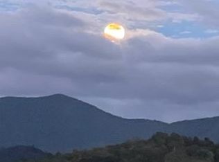 6 Jay Bird Trl, Franklin, NC 28734