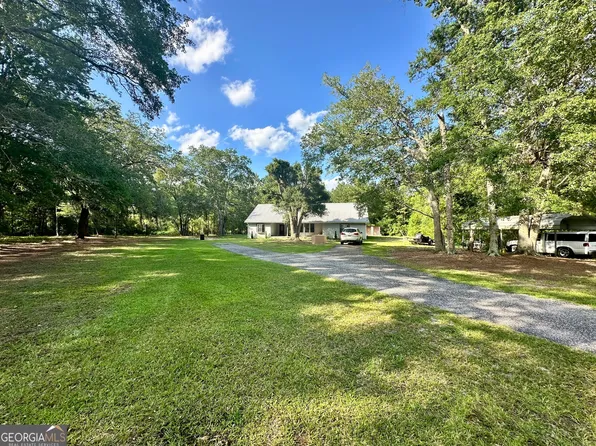 4947 High Bluff Rd, Hoboken, GA 31542
