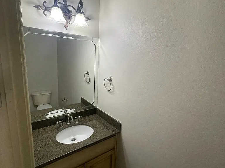 Unit Photo